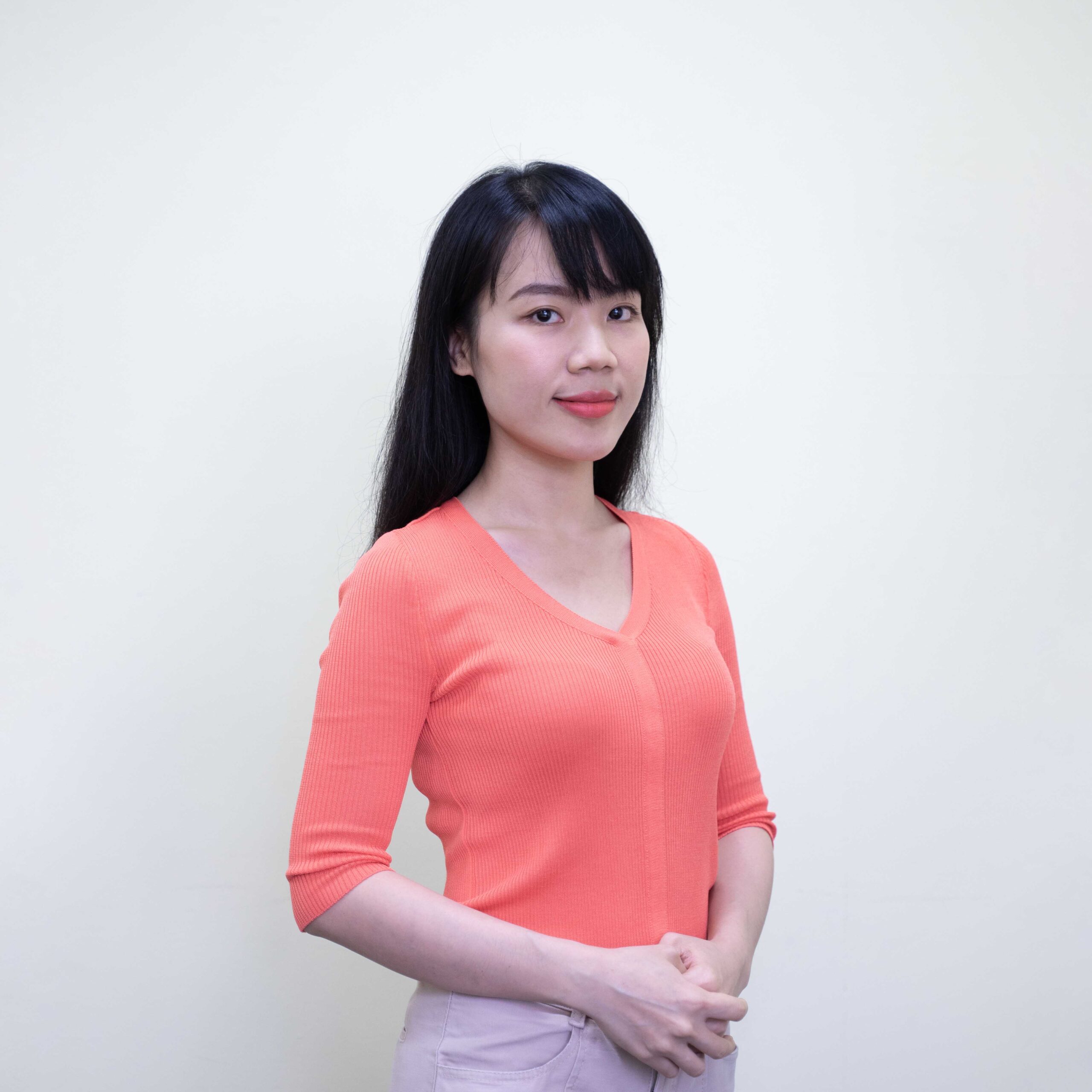 Trinh Hoàng, a teacher at Vietnamese Language Studies (VLS)