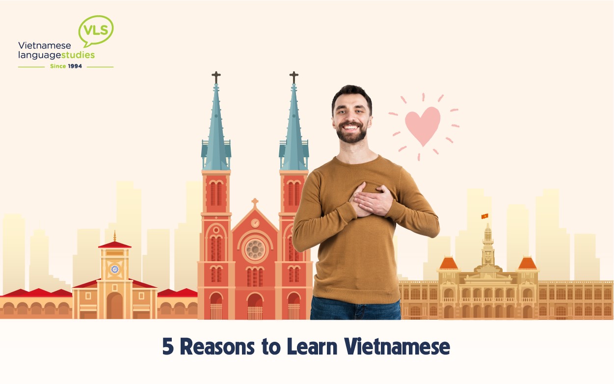 A traveler first comes to Vietnam and eagers to learn Vietnamese at Vietnamese Language Studies
