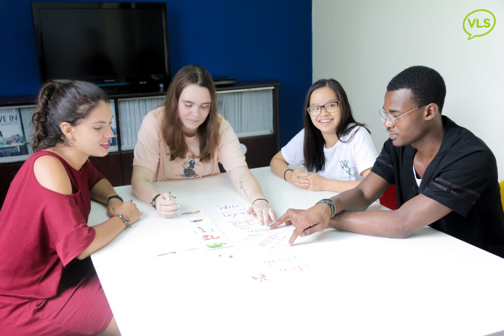 learn Vietnamese in Saigon with VLS