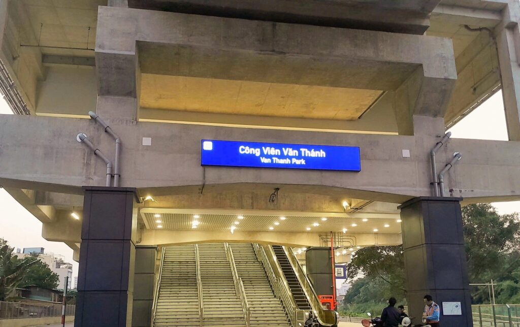 Van Thanh Park Station - Metro Line 1