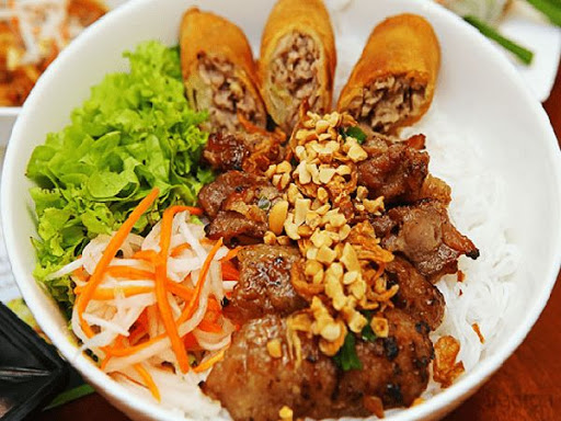 Signature Saigon Cuisine: Bún thịt nướng