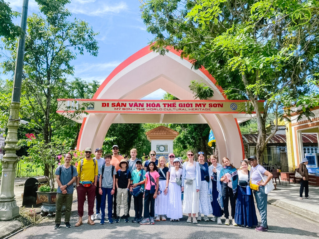 Hands-on Vietnamese language activity connecting learners to local culture