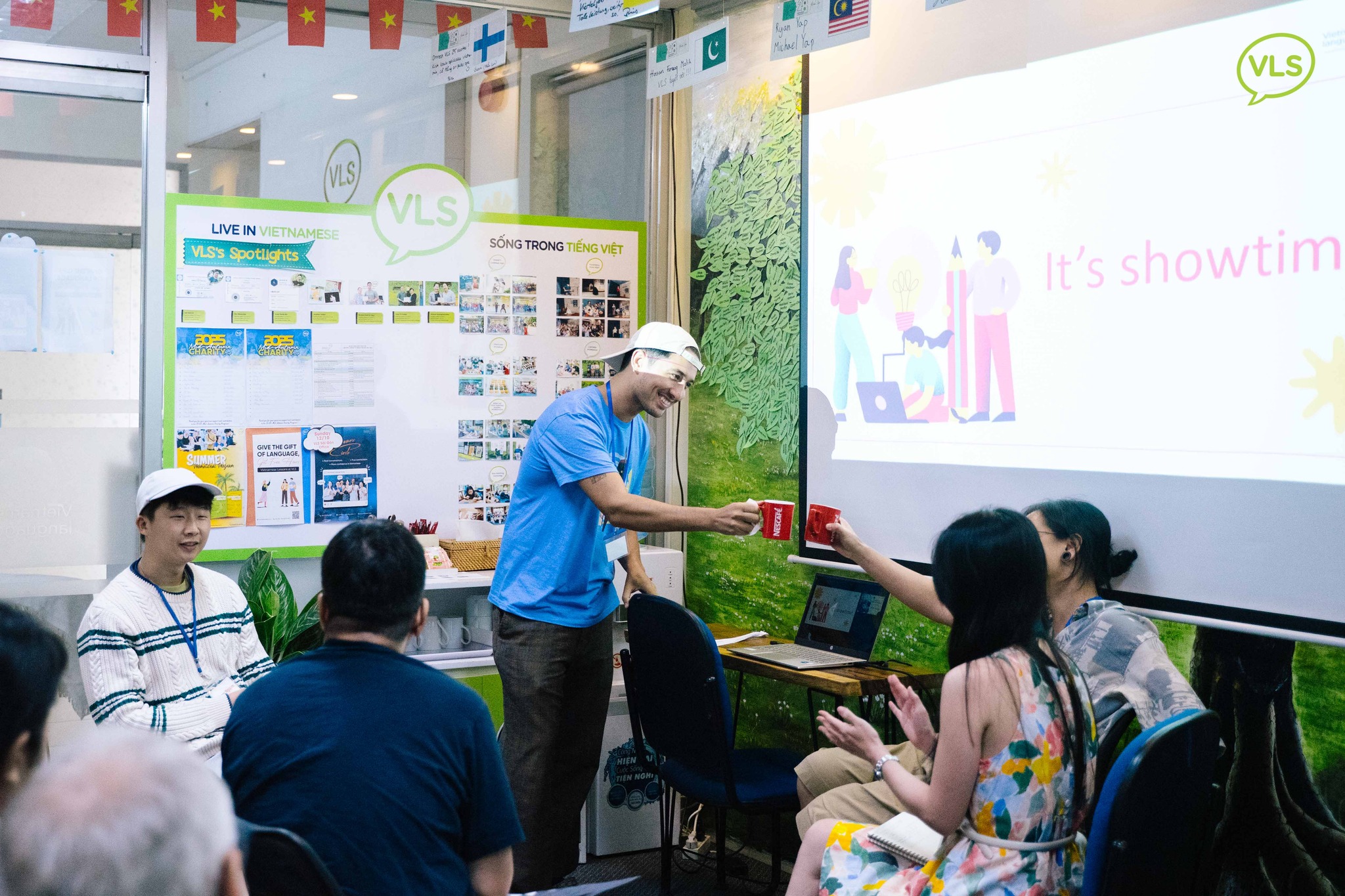 A quick guide for Viet Kieu who want to learn Vietnamese and rebuild cultural roots.