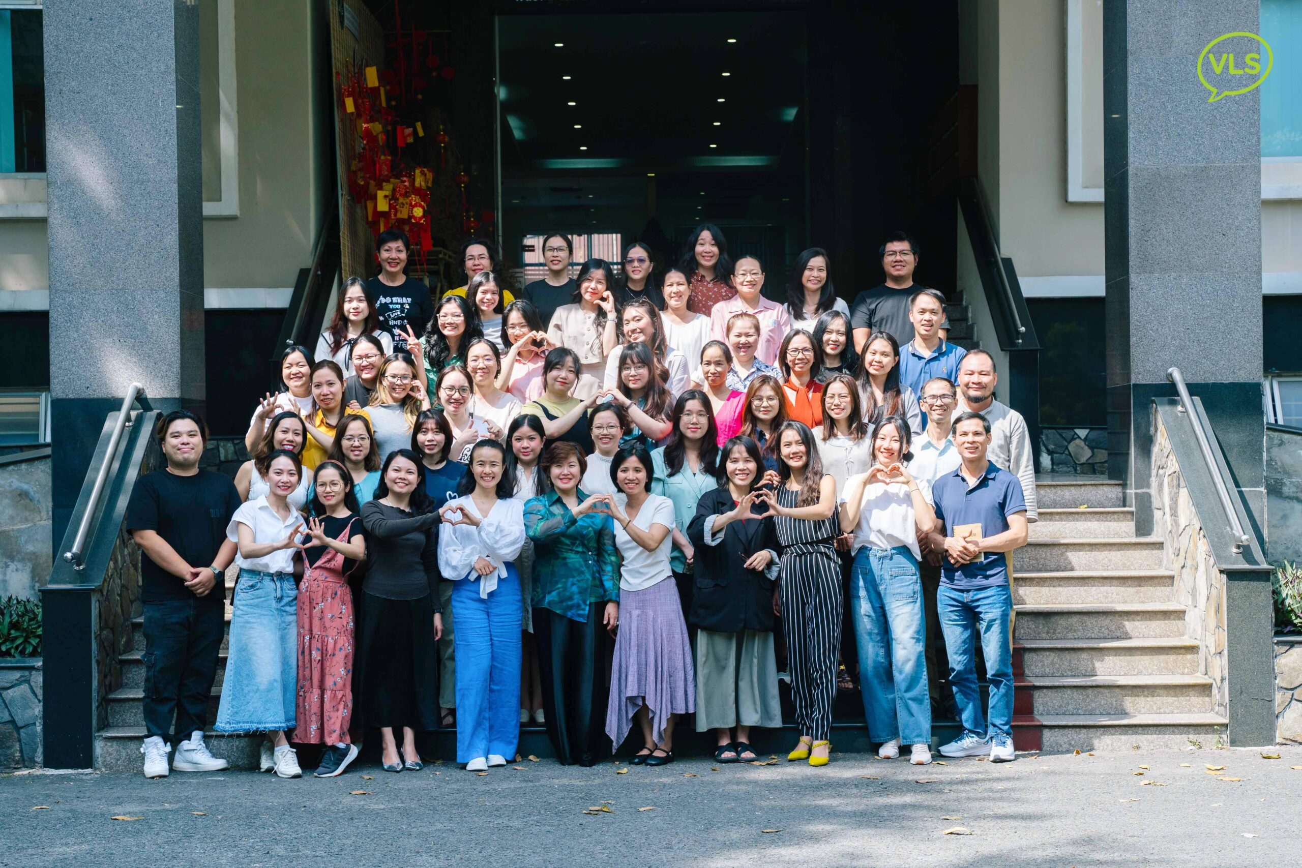 Discover how to celebrate Vietnamese Teacher’s Day (20/11) with thoughtful gifts and meaningful gestures.