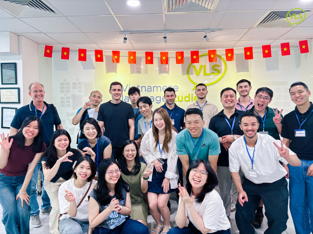 Students practicing Vietnamese, illustrating how to learn Vietnamese through interactive, real-life practice.